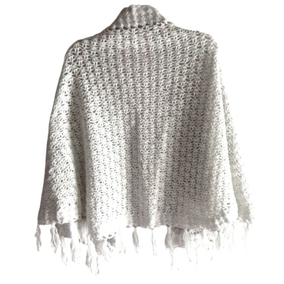 Handmade White Silver Shimmer Thread Crochet Shawl Wrap Lightweight Fringe Scarf - Picture 2 of 7